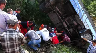 Zonguldak'ta Halk Otobüsünün Devrilmesi