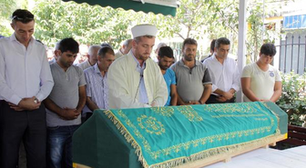 Küçük Rüzgar Toprağa Verildi