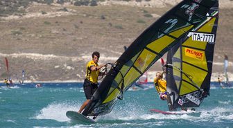 Surf'un Efendilerine Rüzgar Engeli