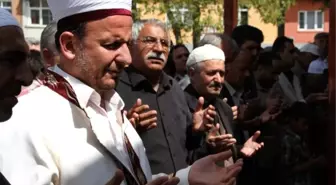 Mısır ve Suriye'deki Katliama Ardahan'dan Tepki