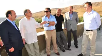 İşadamı Oruç Yaptırdığı Yüksekokul Binasını İnceledi