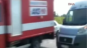 Ambulansla Traktör Çarpıştı: 1 Ölü, 2 Yaralı