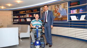 Başkan İsmail Bayram'dan Akülü Engelli Arabası