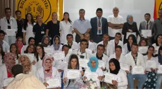 Duhoklu Öğrencilere Staj Bitirme Sertifikası Verildi