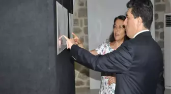 Mardin Valisi Cengiz 'Geçmiş, Gelecek' Resim Sergisini Ziyaret Etti