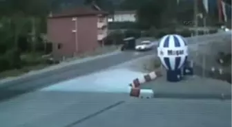 Minibüs ile Pat Pat Çarpıştı, 2 Ölü 2 Yaralı