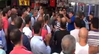 Esnafa Baskın Yapan Avukatı Linçten Polis Kurtardı