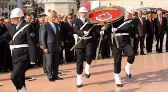 Taksim'de 30 Ağustos Töreni