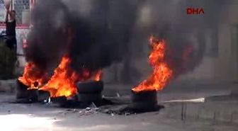 Cizre'de Yol Kapatan Göstericilere Polis Müdahalesi