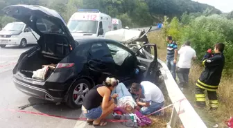 Kocaeli'de Trafik Kazası: 4 Yaralı