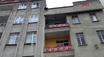 İntihar İçin Çatıya Çıktı, Seyredenler Atla Diye Bağırdı