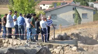 Vali Taşkesen Komana Antik Kentinde İncelemelerde Bulundu