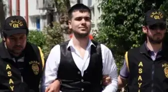 Adana'da Arkadaşını Öldüren Genç Mahkemeye Çıkarıldı