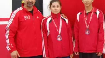 Eray ve Kevser Madalya Avında