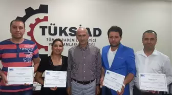 Tüksiad Kursiyerleri Belgesini Aldı