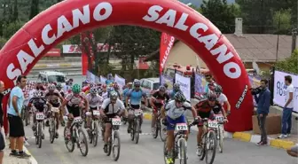 3. Salcano Dağ Bisikleti Yarışı Arnavutköy'de Düzenlendi