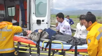 Afyonkarahisar'da Trafik Kazası: 8 Yaralı
