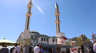 Salihli Mevlana Camii İbadete Açıldı