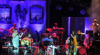 Sezen Aksu Turkcell Yıldızlı Gecelerdeki Son Konserini Verdi
