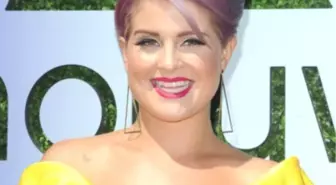 Kelly Osbourne, Moda Eleştirmenliği Yapıyor