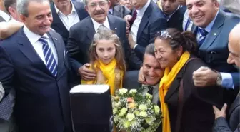 Mustafa Sarıgül'a Kars'ta Davul- Zurnalı Karşılama