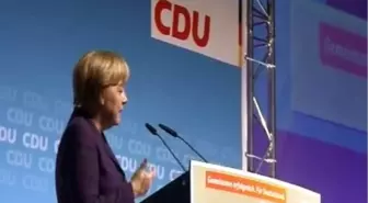 Angela Merkel Rekora Gidiyor