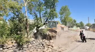 Kaymakam Zadeleroğlu, Yol Çalışmalarını İnceledi