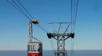 Dağcılar Yeni Teleferiğin Bitirilmesini Bekliyor