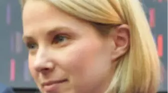 Yahoo'nun Çöküşünü Marissa Mayer Durdurdu