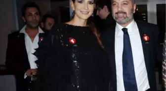 Erdal Acar'dan Emel Acar'a Pahalı Jest