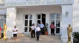 Antalya Büyükşehir Belediyesi'ne Yine Haciz