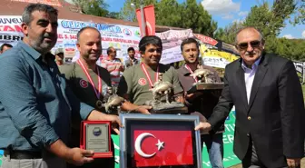 Başkan Yılmaz Balık Tutma Yarışmasının Birincisine Ödül Verdi