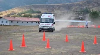 Amasya'da 112 Personeline Ambulans Sürüş Eğitimi