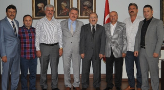 İkinci El Oto Galericileri'nden Başkan Gümrükçüoğlu'na Teşekkür