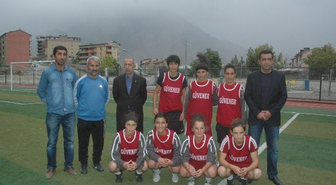 Güvener'den Bayan Futbol Takımına Destek