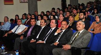 Büyükşehir Belediye Başkanı Özhaseki, Turizm Fakültesi Öğrencilerine Açılış Dersi Verdi