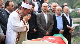 Köse İlçe Hastanesi Başhekimi Sezgin Demir Son Yolculuğuna Uğurlandı