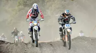 Kemer'de Enduro Yarışı Nefes Kesti