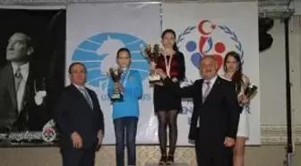 Satrançta Birinciler Rusya ve Çin'den