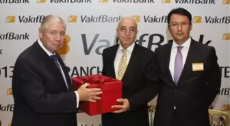 VakıfBank'a 800 Milyon Dolar Sendikasyon Kredisi