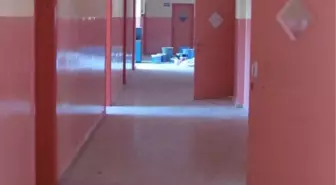 Atatürk İlkokulu'nda Bakım Onarım Çalışması Başlatıldı