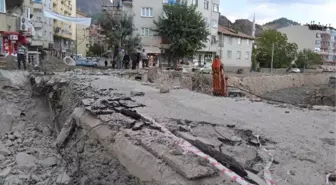 Yol Çalışmalarında 450 Yıllık Tarihi Köprü'nün Temeli Ortaya Çıktı