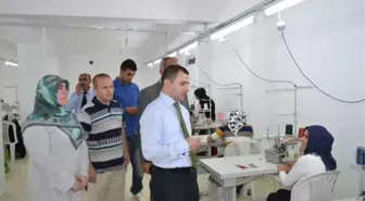 Kaymakam Sezer ve Başkan Bayık Tekstil Fabrikasını Ziyaret Etti