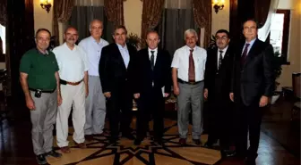 Antalya Fikir Derneği Yöneticilerinden Vali Öztürk'e Ziyaret