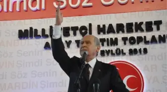 MHP Genel Başkanı Bahçeli Partililer Tarafından Karşılandı