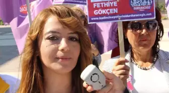 Eşini Bıçaklarken Eline Sıçrayan Kanları Yalamış