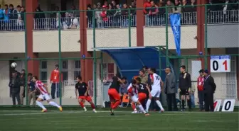 Tosya Belediyespor,kastamonuspor'u 2-1 Yendi