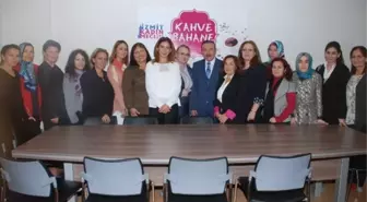 İzmit Belediyesi'nden Kahve Bahane Sohbetleri