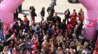 Kadınlar, Meme Kanserine Karşı 'Avon Pembe Festival'de Buluştu