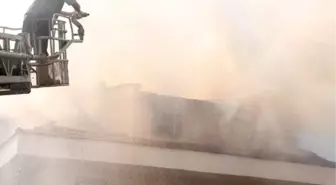 Kızını Okutmak İçin Kiraladığı Ev Yandı